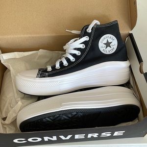 Chuck Taylor All Star Move Platform- New in box